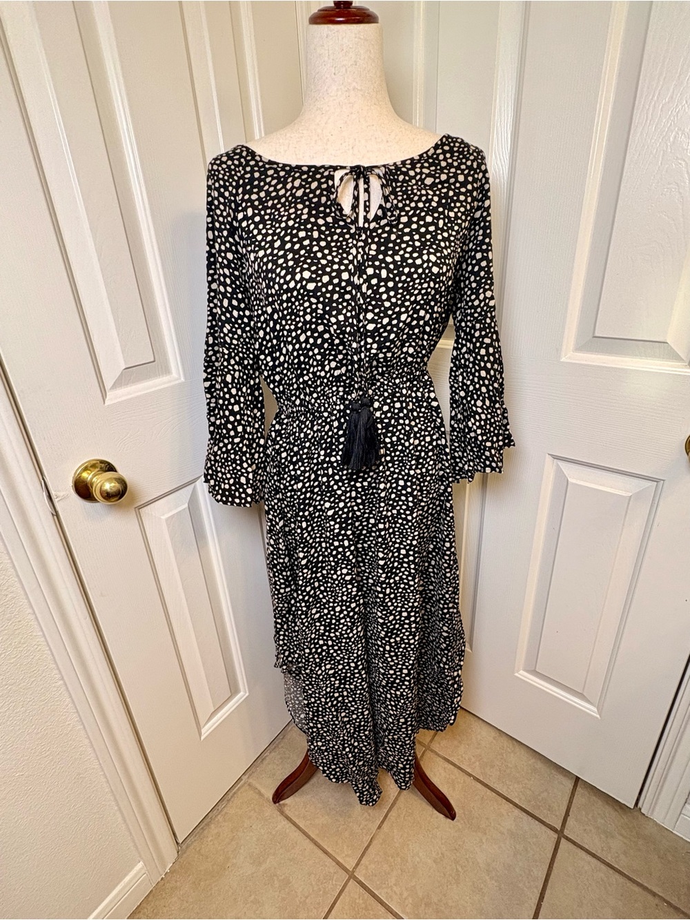 Avenue Black Abstract Dot Romantic Boho Maxi Dress Flowy Bell Sleeves Size 18